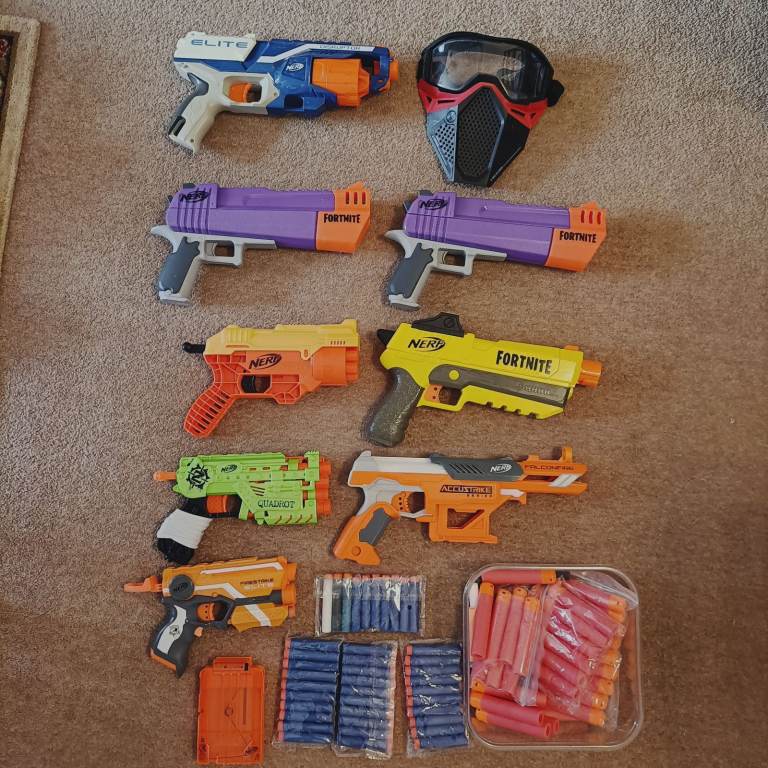 13 NERF Guns & Accessories