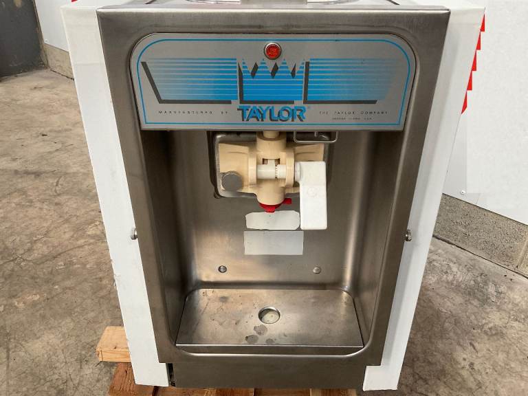 Taylor 152 Commercial Ice Cream Machine