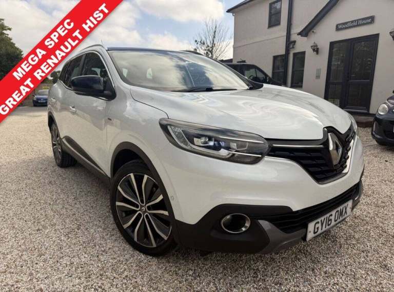2016 Renault Kadjar 1.6 dCi Signature Nav SUV 5dr Diesel Manual Euro 6 (s/s) (130 ps) HATCHBACK D...