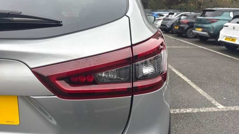 2021 Nissan Qashqai 1.3 DiG-T N-Motion 5dr Petrol Hatchback Hatchback Petrol Manual