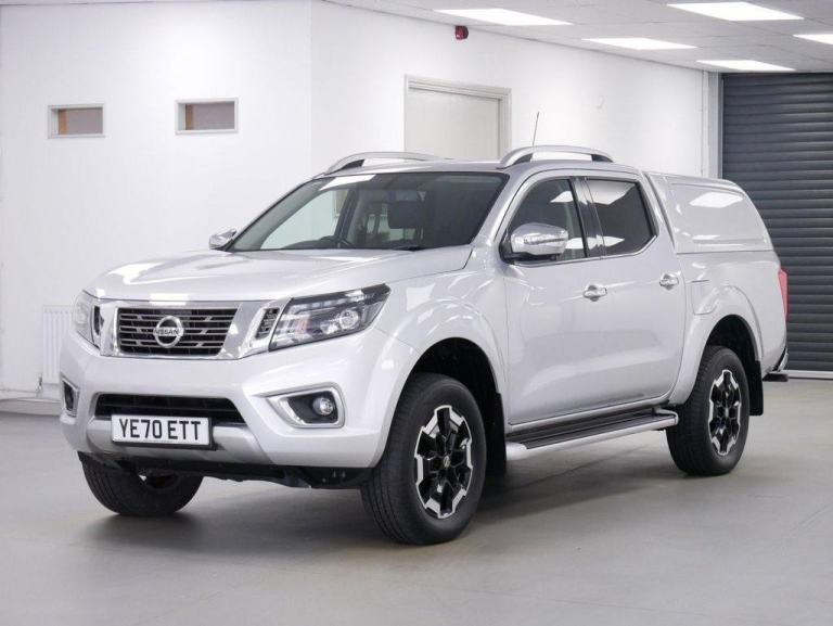 70 NISSAN NAVARA 2.3 DCI 190 BHP TEKNA 4WD AUTOMATIC CANOPY ( NO VAT )