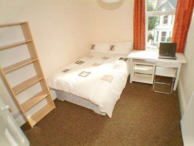 Double Room | Mature Students & Recent Graduates | £120/week