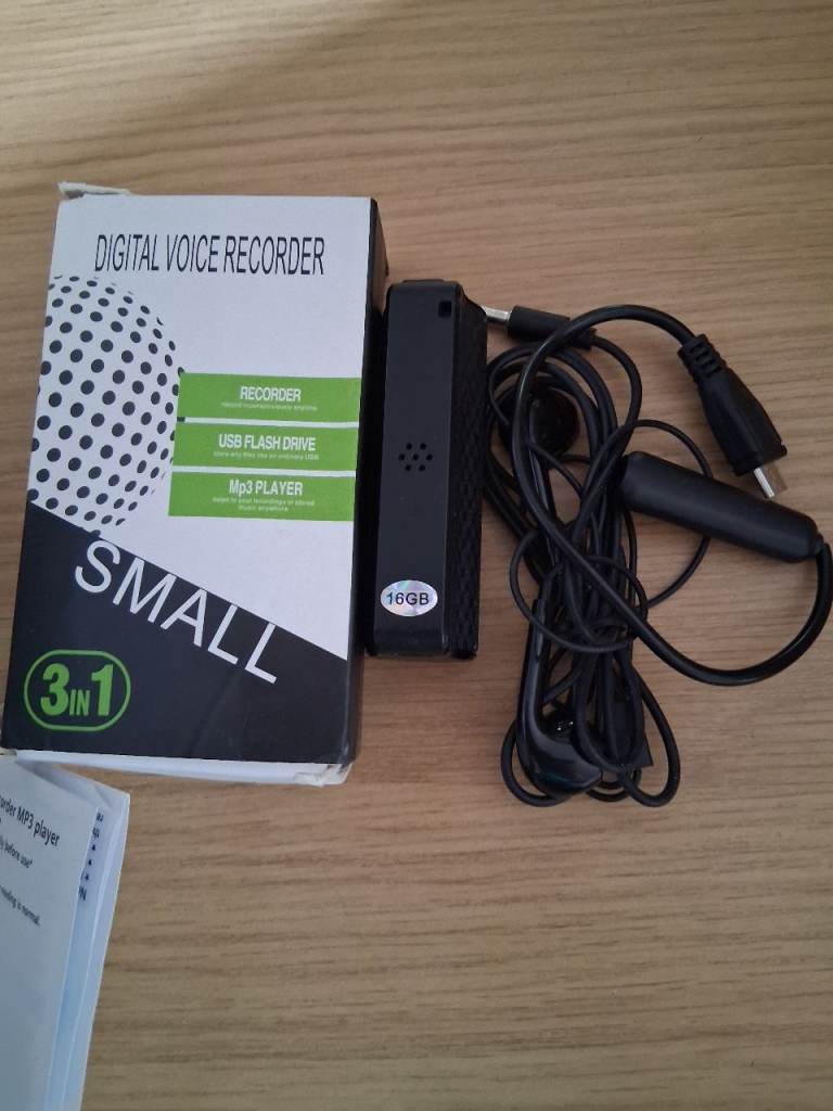 Unused Digital voice recirder MP 3 player