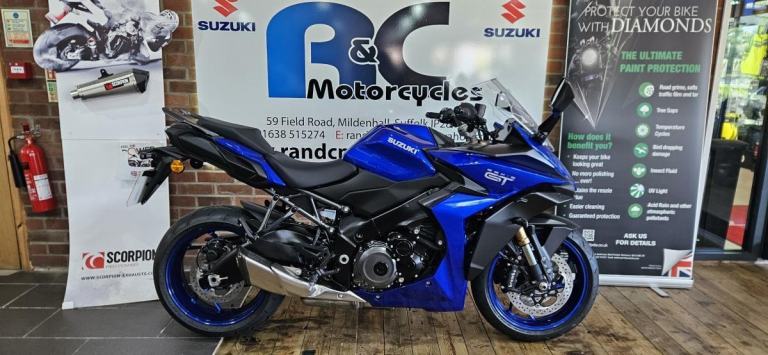 Suzuki GSX-S1000GT+ Vigor Blue with Panniers