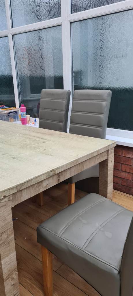 Dining table and 6 chairs