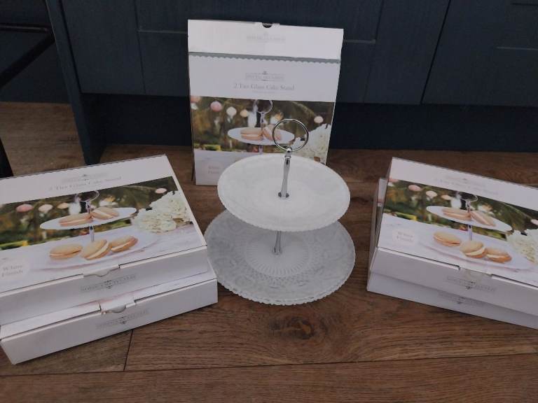 5 x 2 tier glass cake stand