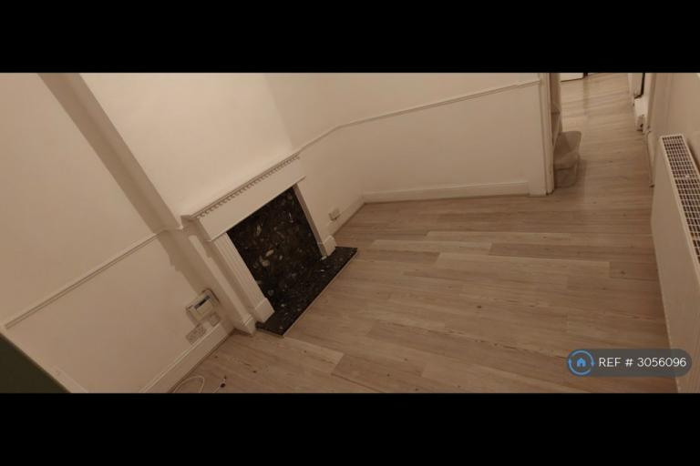 3 bedroom house in East St, Kidderminster, DY10 (3 bed) (#3056096)