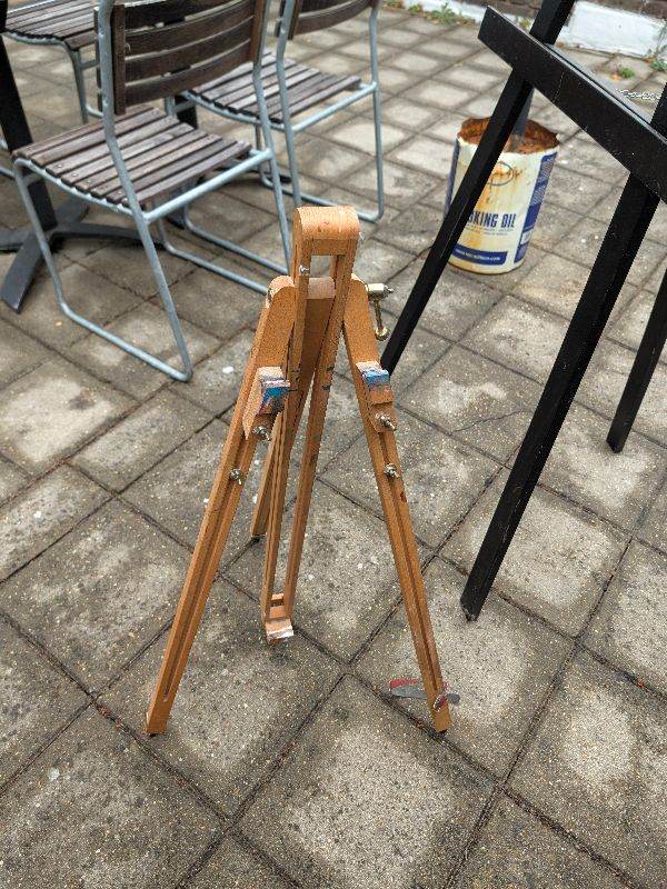 Good Condition Wooden Artist Easel for Sale