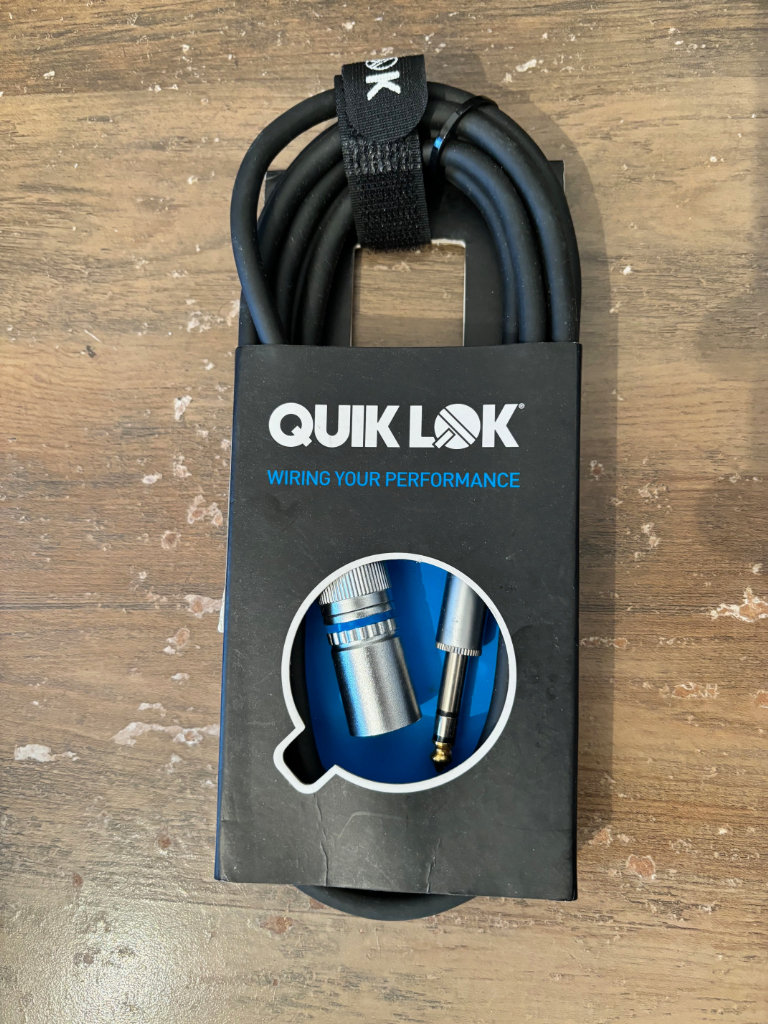 Quik Lok XRL male to 1/4' balanced Jack (3m)