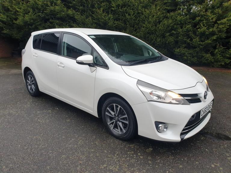 2013 Toyota Verso 2.0 D-4D Icon 5dr MPV Diesel Manual