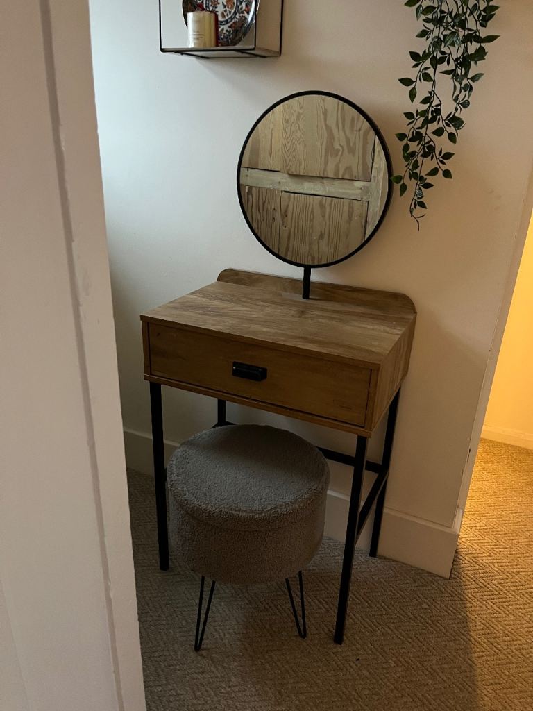 Dunelm make up table and stool