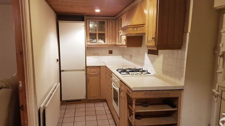 2 bed house to let BD7