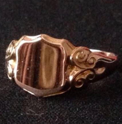 Gents 9 carat Solid Rose Gold signet ring