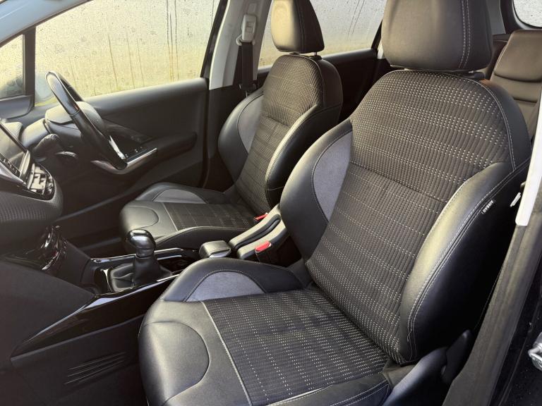 2017 Peugeot 2008 1.6 BlueHDi 100 Allure 5dr HATCHBACK Diesel Manual