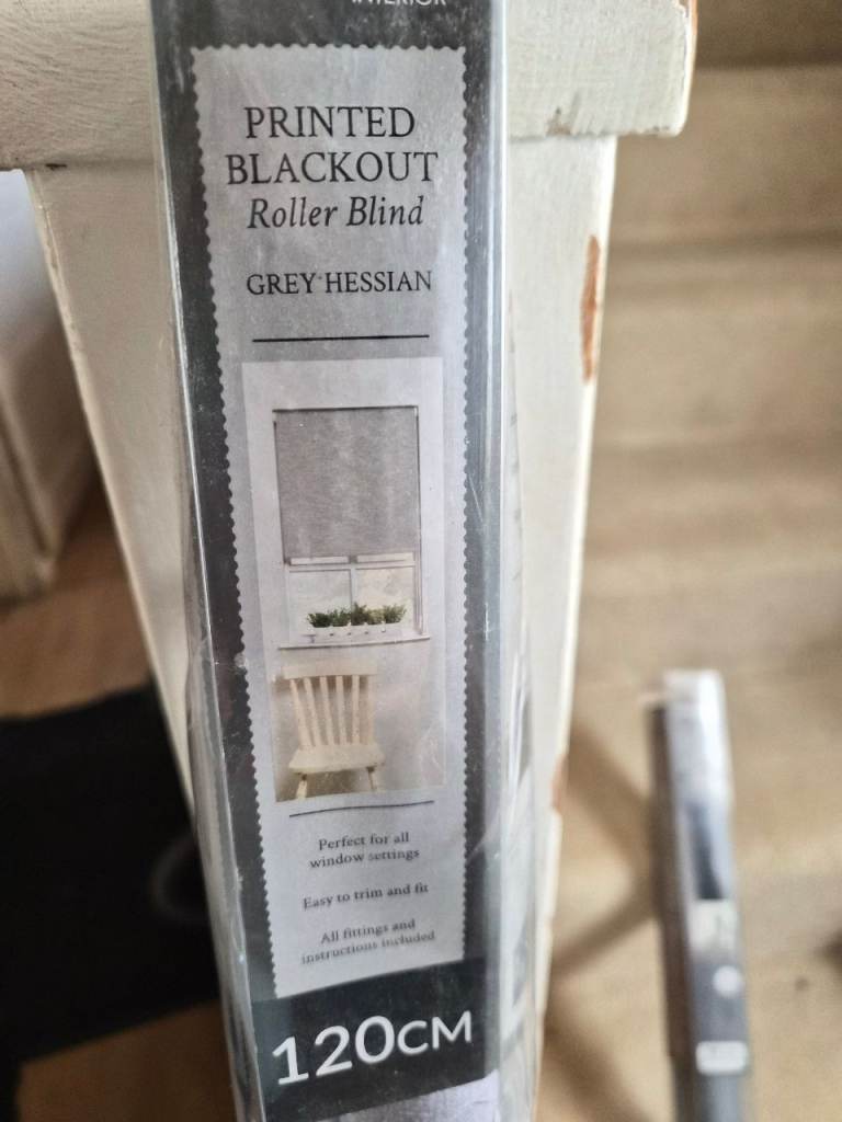 New Printed Blackout Roller Blind – Grey Hessian, 120cm