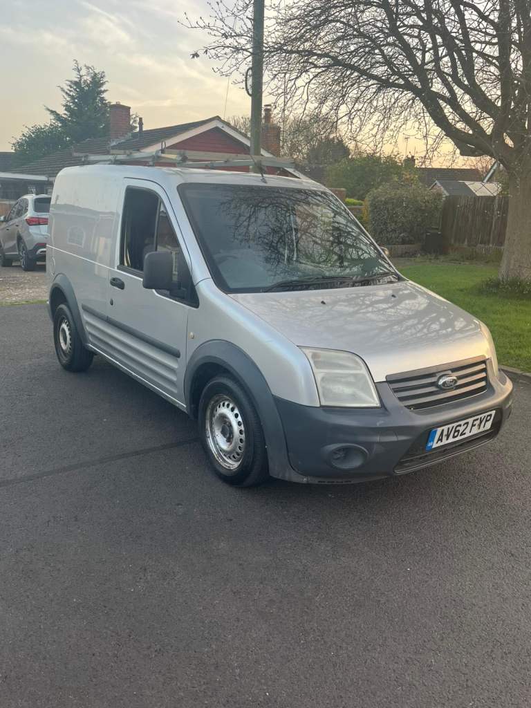 TRANSIT CONNECT 1.8 . 1 KEEPER . 2 KEYS