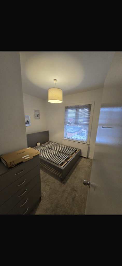 Room to rent in gorton 