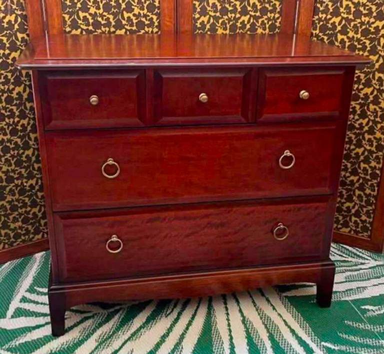 Stagminstrel drawers– Good Condition