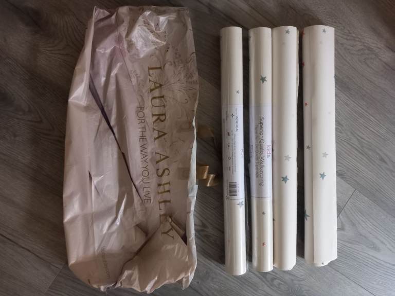 Laura Ashley superior quality wallpaper. 
