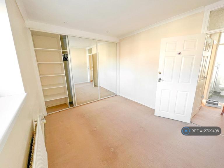 2 bedroom house in Trafford Drive, Little Hulton, Manchester, M38 (2 bed) (#2709498)