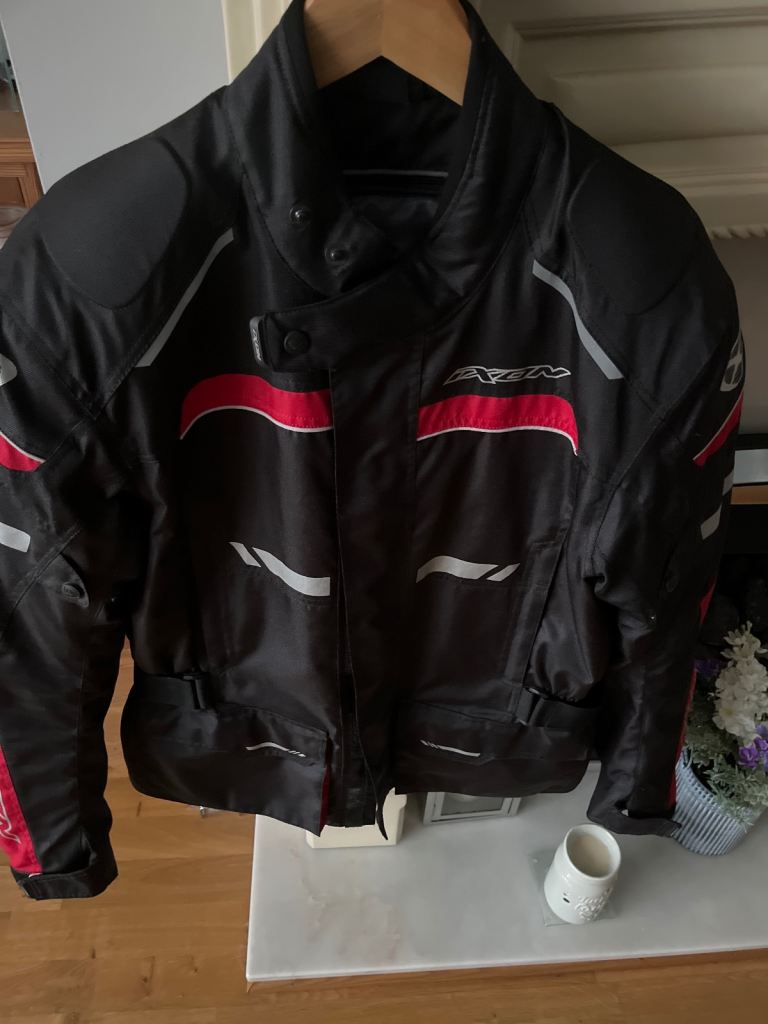 Black and red motorcycle jacket XL