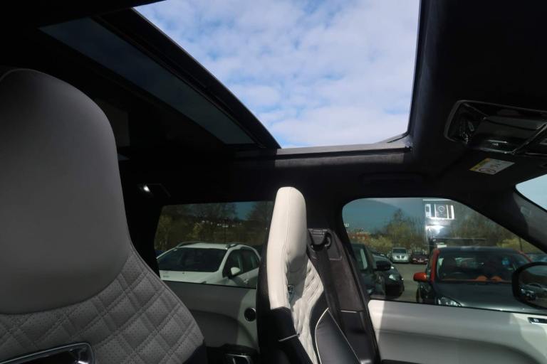 2018 Land Rover Range Rover Sport 5.0 P575 V8 SVR Auto 4WD (s/s) 5dr ESTATE Petrol Automatic