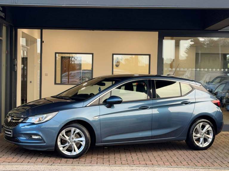 2016 Vauxhall Astra 1.6T 16V 200 SRi 5dr HATCHBACK PETROL Manual