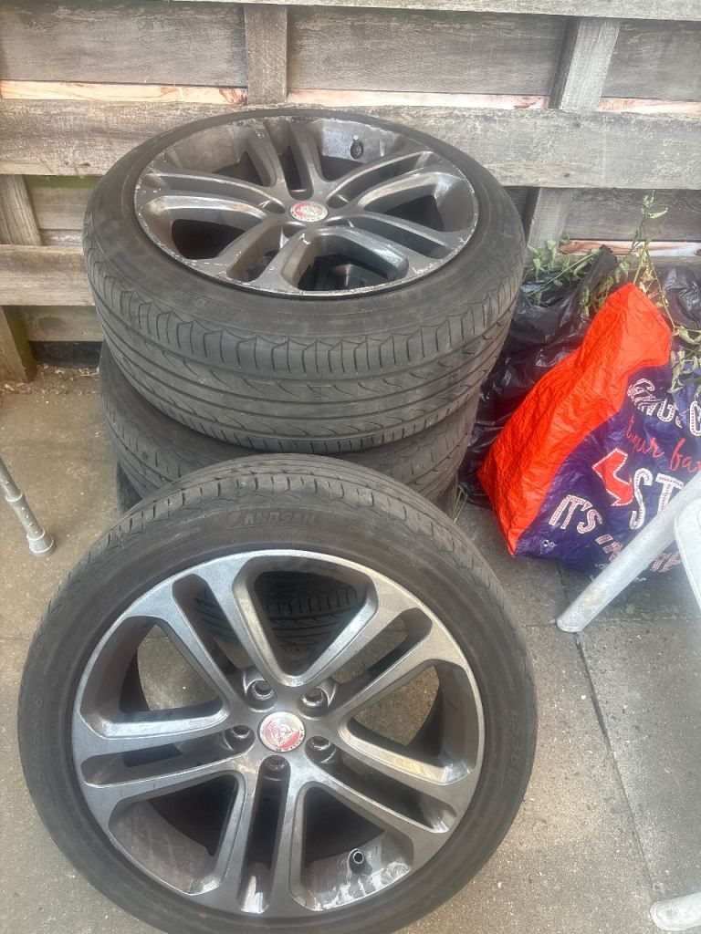 Jaguar Ali wheels