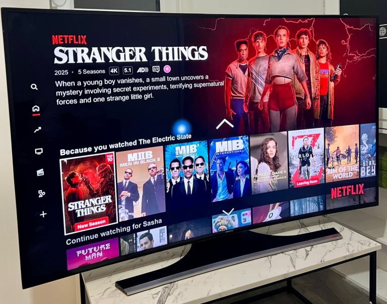 55" CURVED SAMSUNG SMART TV 