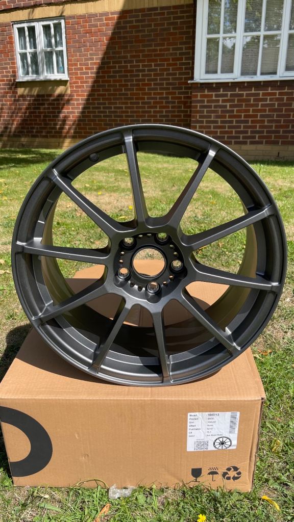 R18 5-112 et 45. 4 set 