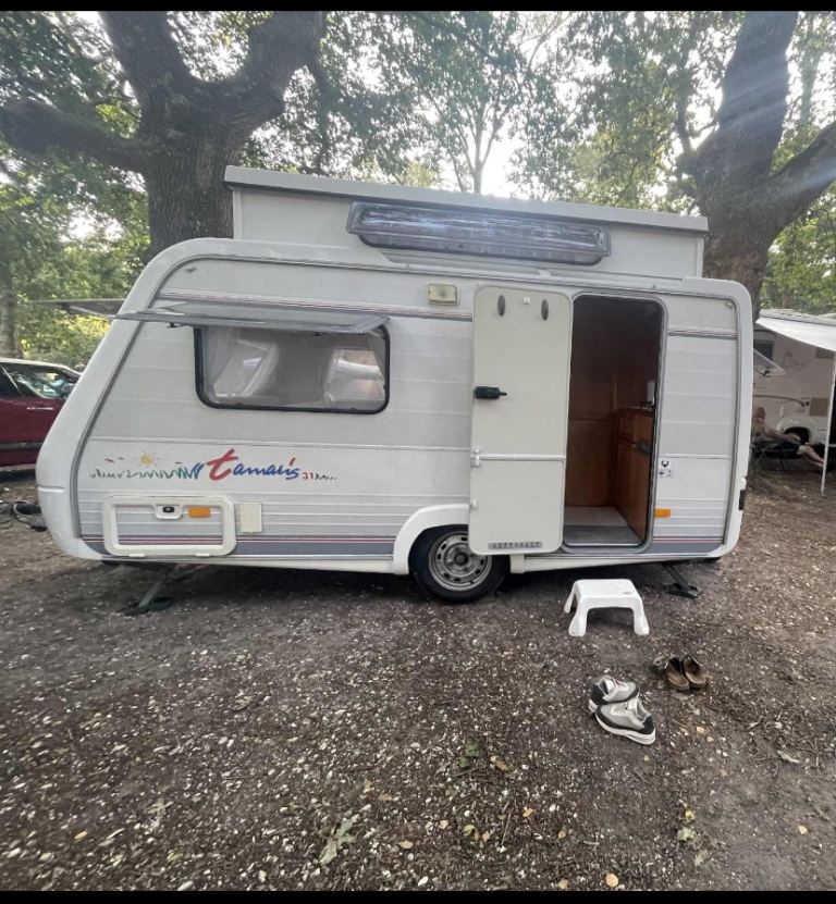 Rapido Fleurette Tamaris Pop Top 2 Berth Caravan