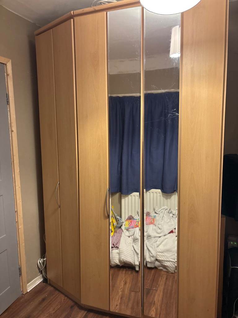 NOLTE GERMAN BRAND TRIPLE FREESTANDING WARDROBE - HANGING RAIL/SHELVES-NEEDS TLC