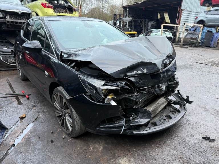 ♻️ASTRA K 2017 BLACK 1.6 DIESEL 5 DOOR BREAKING FOR PARTS♻️