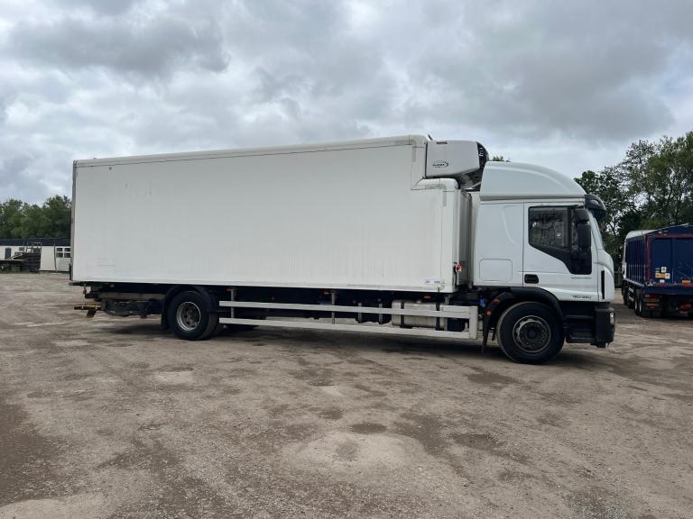2022 Iveco Eurocargo 18-250 CARRIER FRIDGE / STANDBY/SLEEPER/3 SEATS