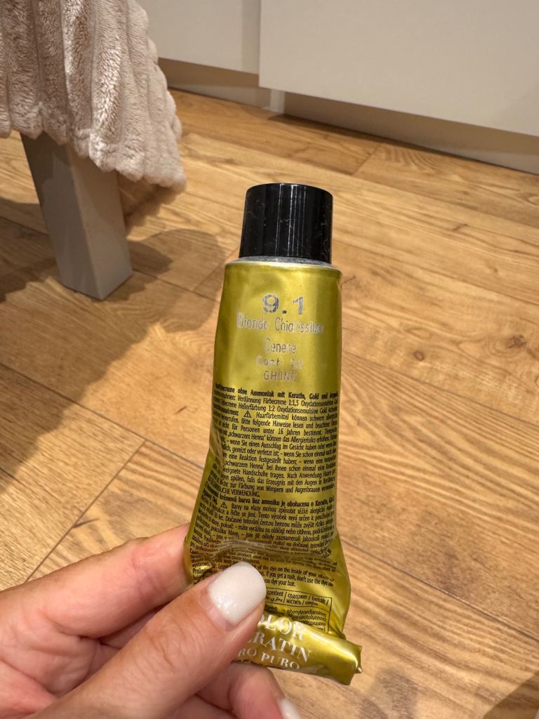 Fariola Hair Dye and Peroxide – As Good As New
