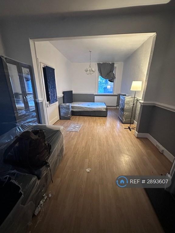 1 bedroom in Willow Road, Erith, DA8 (#2893607)