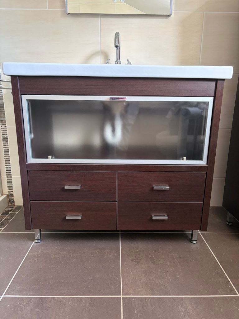 Bathroom furniture - sink unit on feet, free standing bath and a free standing matching floor unit 