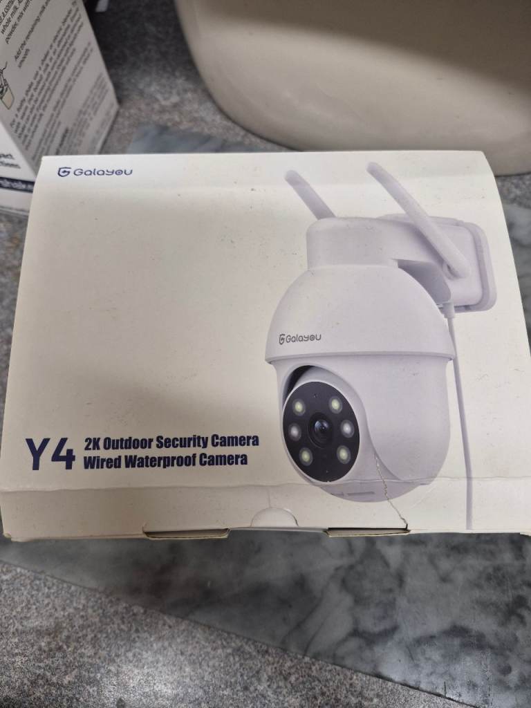 Outdoor security camera 