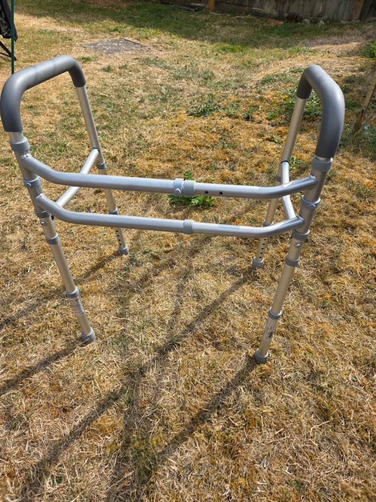 Freestanding Toilet Frame