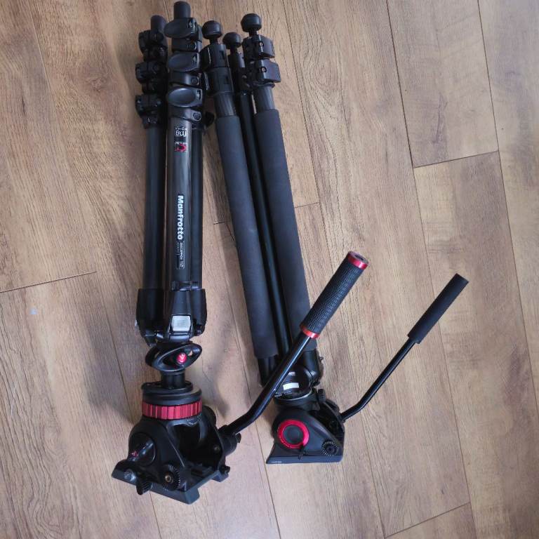 Carbon fibre tripods and fluid heads
