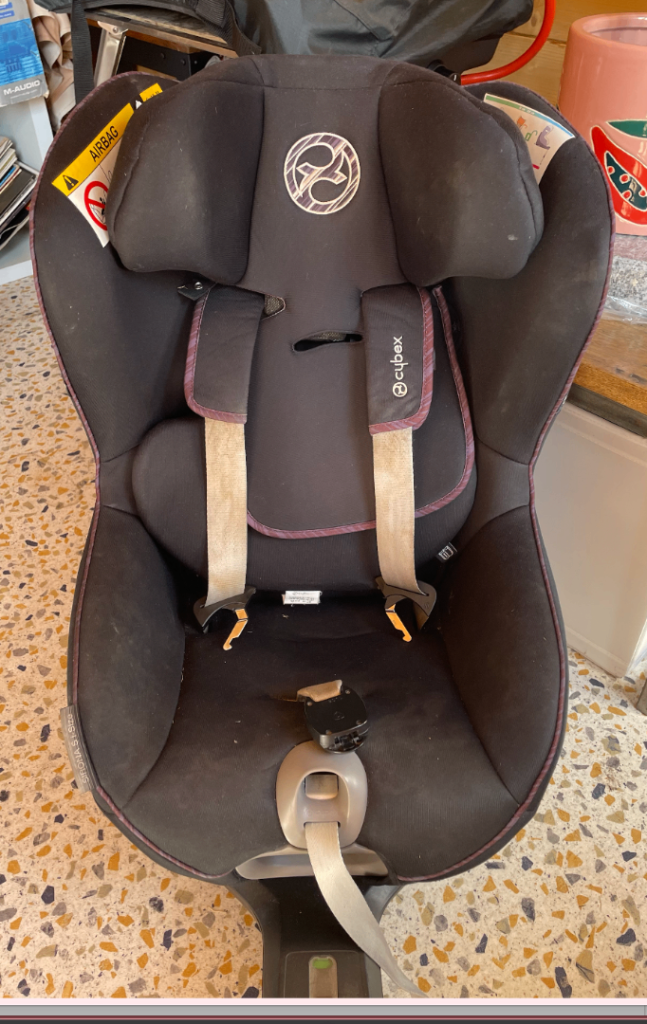 Cybex Baby Car Seat – Black, Good Condition
