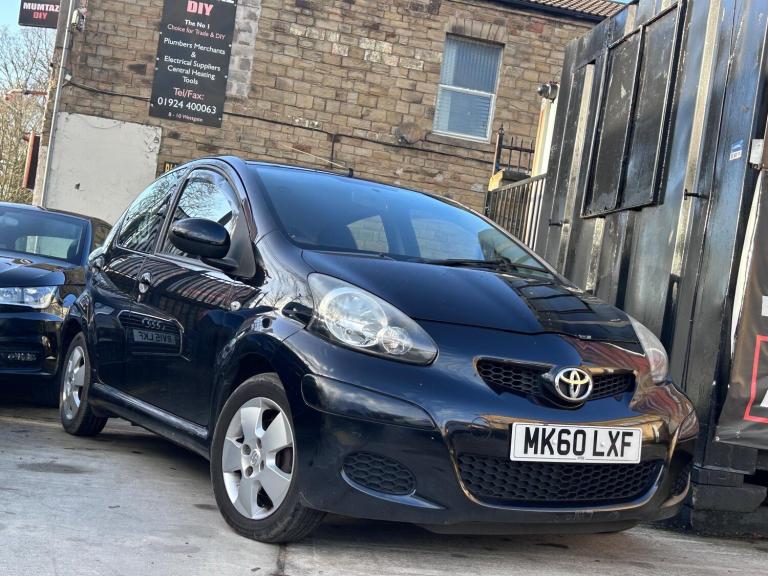 2010 Toyota AYGO 1.0 VVT-i Black 5dr HATCHBACK PETROL Manual
