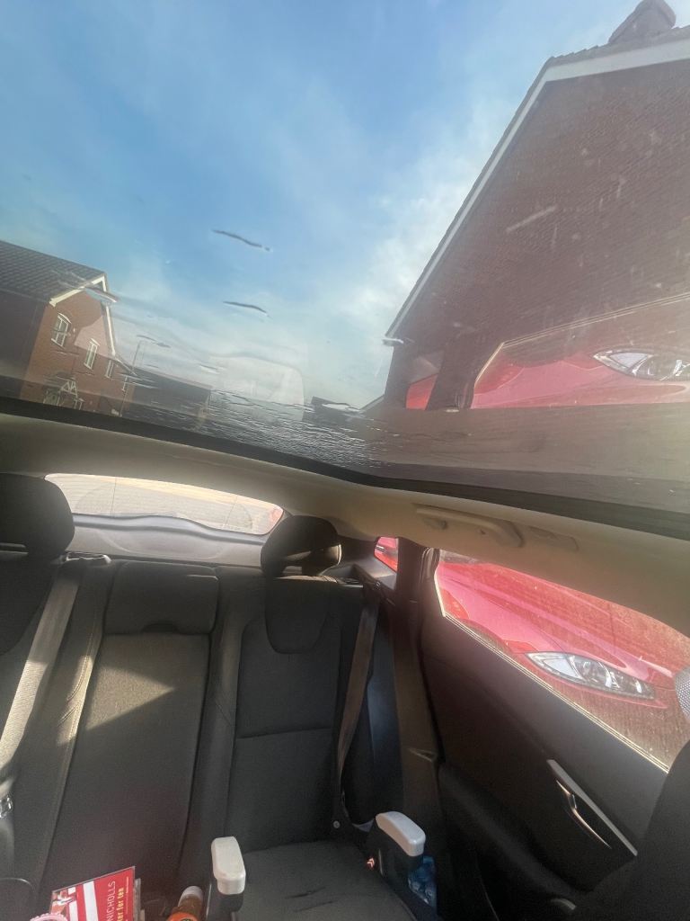 2012 Volvo V40 D2 ES Diesel - Full Panoramic Roof, SH, Cambelt, Just Serviced!