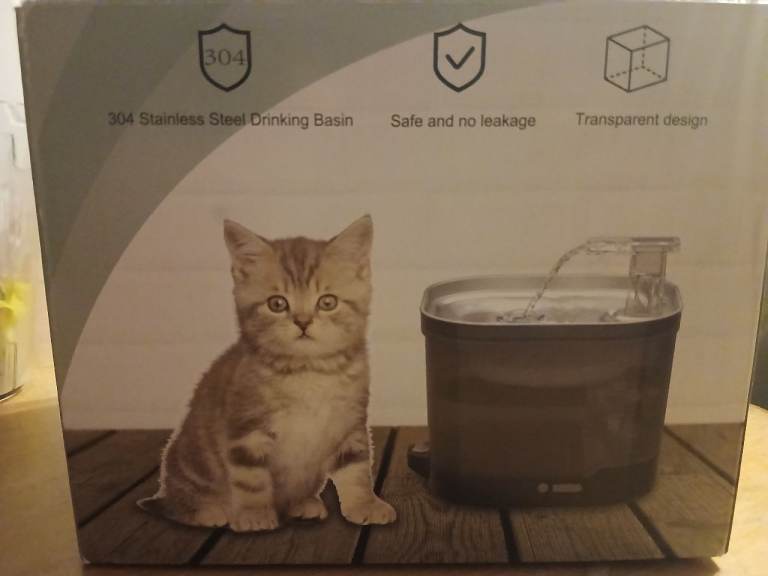 New Wireless Smart Charging Pet Water Dispenser