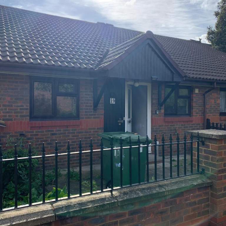 2 BEDROOM BUNGALOW WANTED IN EXCHANGE FOR A 2 BEDROOM BUNGALOW. INLONDON ONLY!