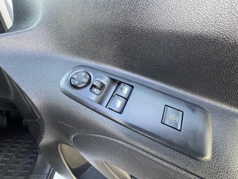 2023 Citroen Berlingo HDi 100ps 850 Enterprise XL Edition 5 Seat Kombi Crew Cab L2 LWB Crew Euro ...