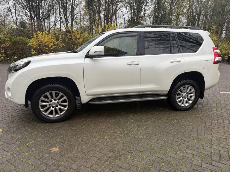 TOYOTA LAND CRUISER 2.8 D Icon 2016