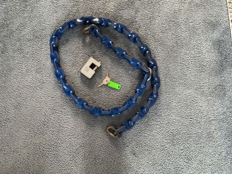 HEAVY DUTY CHAIN AND PADLOCK