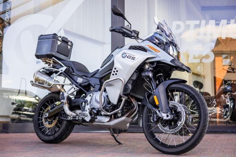 BMW F 850 GS ADVENTURE ! LOW MODEL ! TOPBOX ! STUNNING