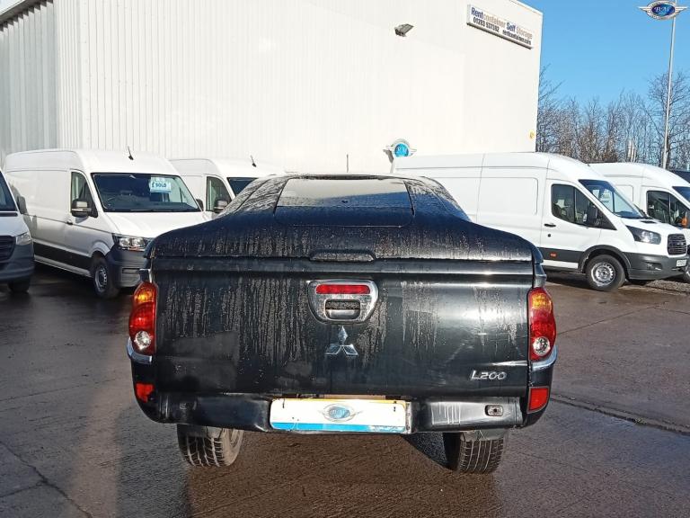 MITSUBISHI L200 2.5 DI-D Barbarian Black Manual Diesel 2010